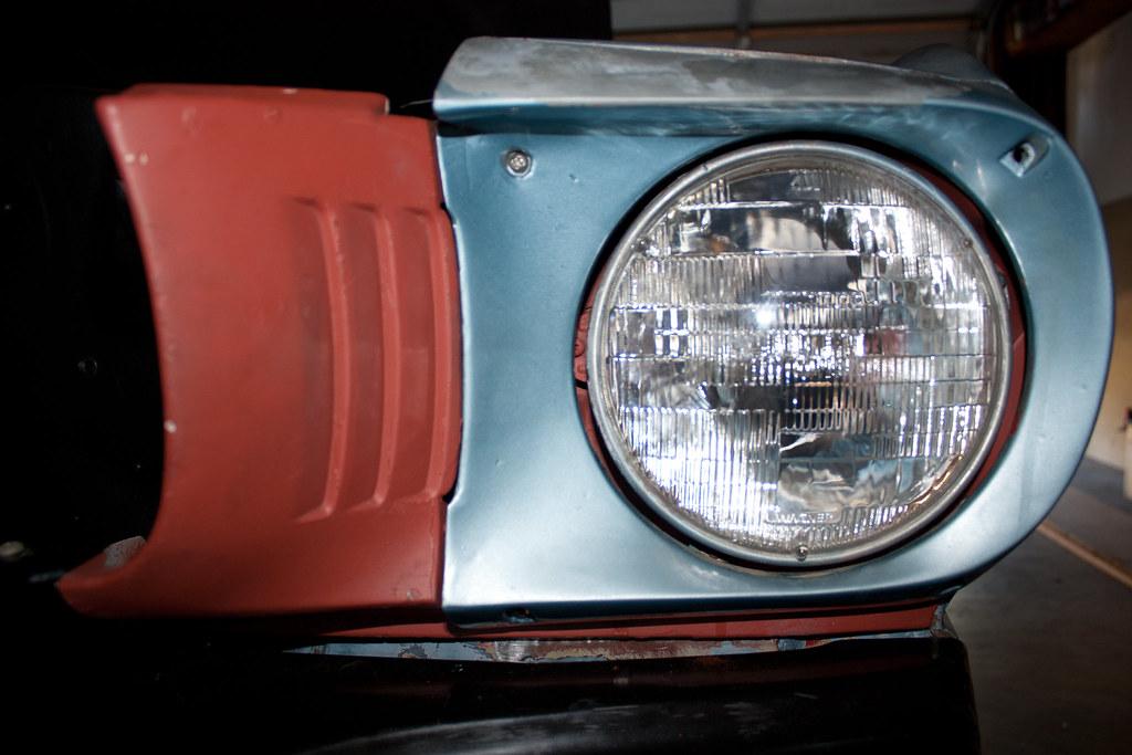 Locating the headlight assembly